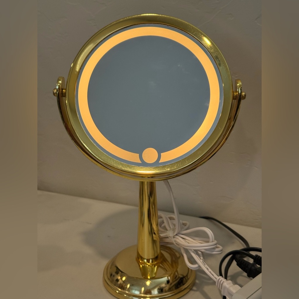 Vintage Gold Retro Lighted Makeup Mirror‎ with Ligh Ornate Tabletop Vanity